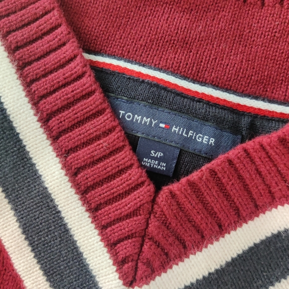 TH Tennis Sweater - Picture 2 of 3